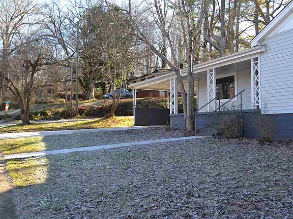 5th image of 174 Green St