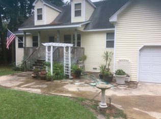 5120 The Woods Rd, Kitty Hawk, NC 27949