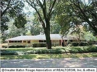 320 Little John Dr, Baton Rouge, LA 70815