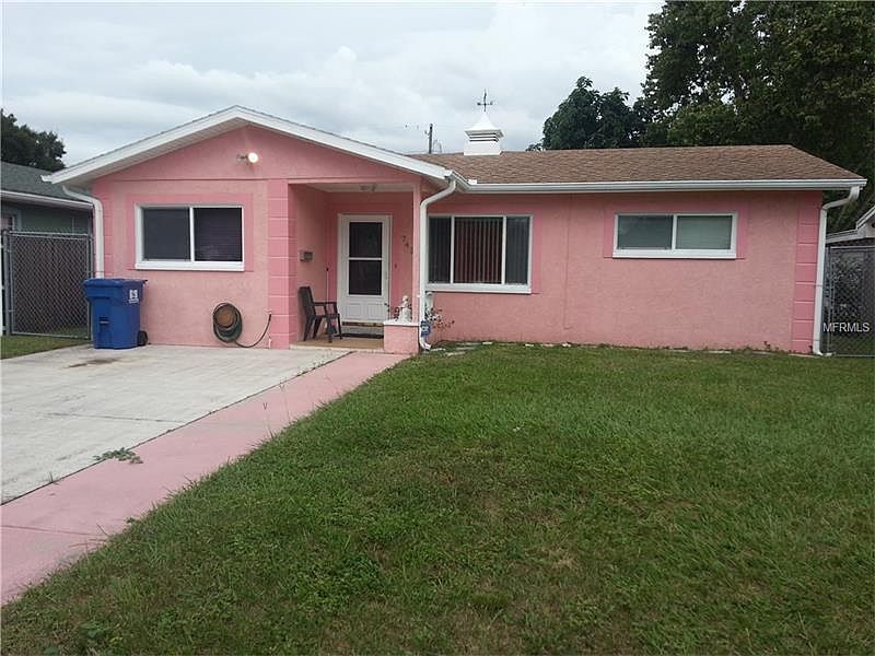 1st image of 745 86th Ave N