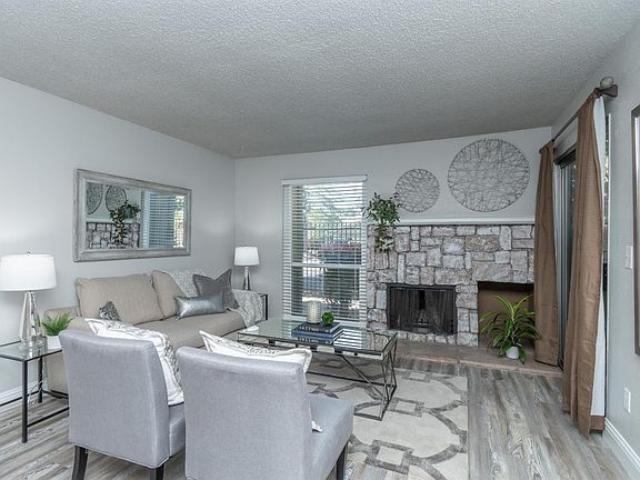 4th image of 7283 Florin Mall Dr APT 1