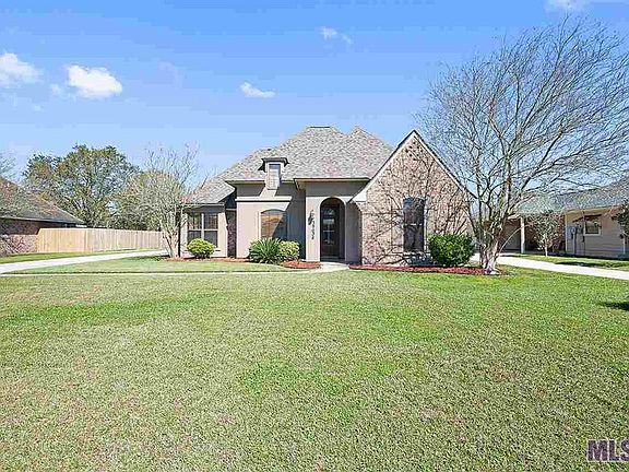 2nd image of 39038 N Angelle Ct