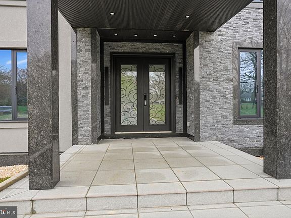 4th image of 1047 Welsh Rd