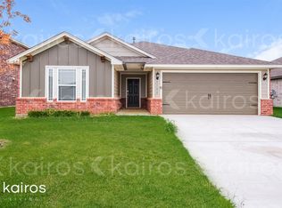 1008 NW 3rd St, Newcastle, OK 73065