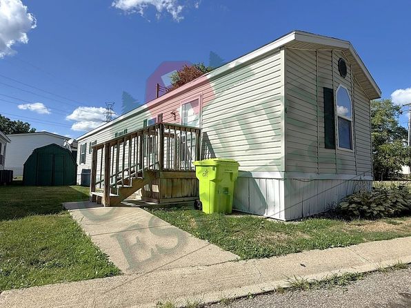4 Woodland Pl