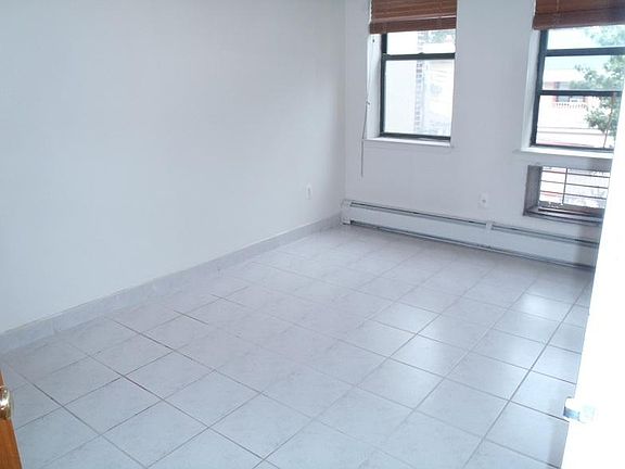 4th image of 36 Street