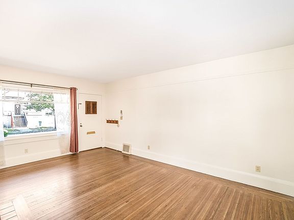 4th image of 1537 Court St #1537