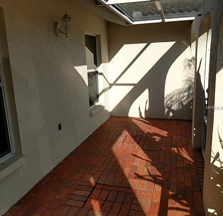 3rd image of 427 N Rossetti Dr