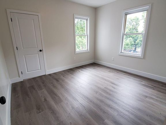 4th image of 193 Seymour Ave #2R