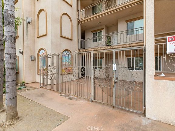 3rd image of 565 E San Jose Ave #Penthouse 1