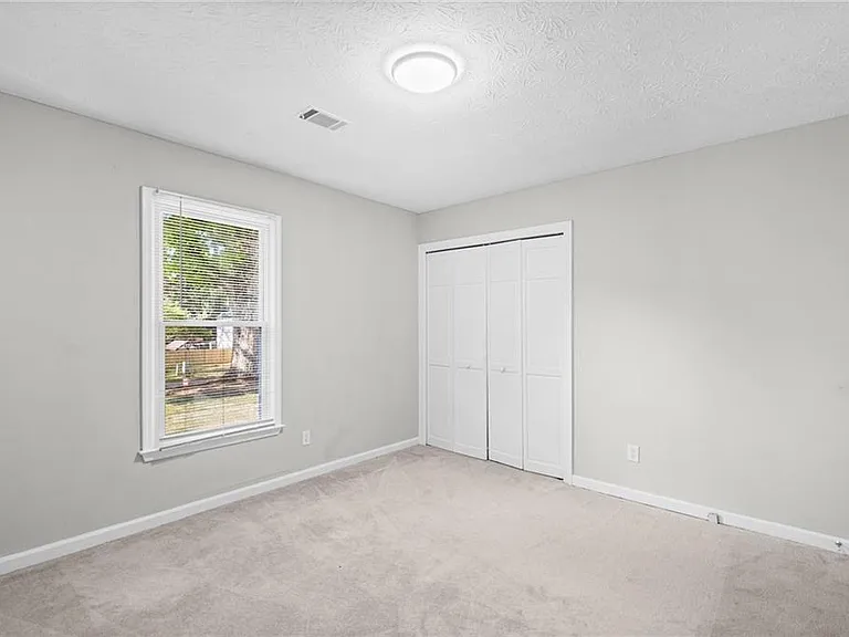1194 Meadow Oaks Dr NW — Photo 25