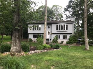 128 Cottonwood Ct, Milford, PA 18337