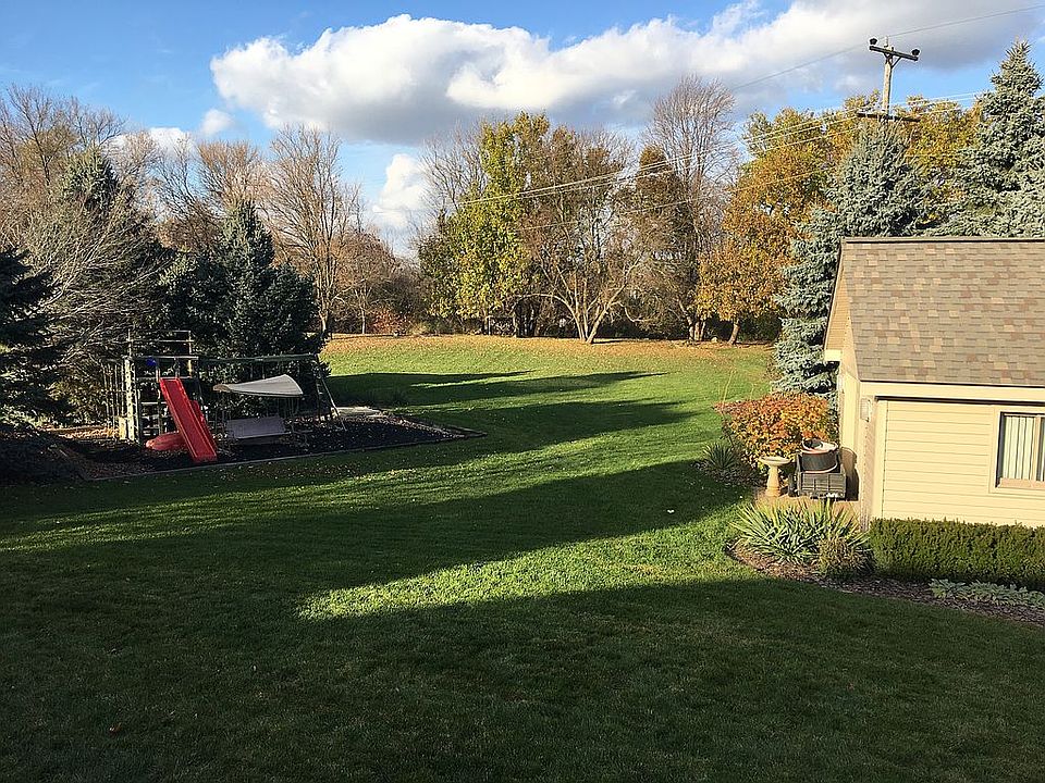 2nd image of 12777 Excalibur Ln