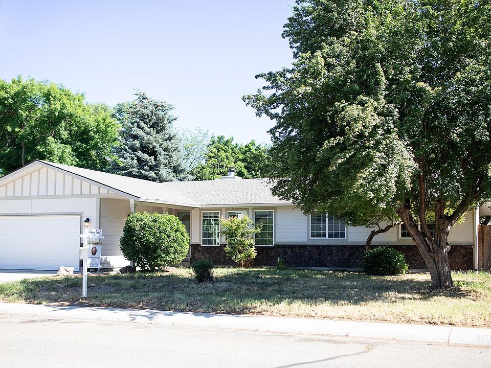 1st image of 10423 W Barnsdale Dr