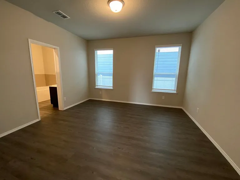8990 Fair Oaks Dr — Photo 6