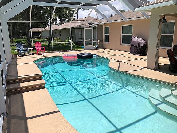 4th image of 2933 Vista Palm Dr