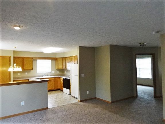 2nd image of 4509 Pond Meadows Ct