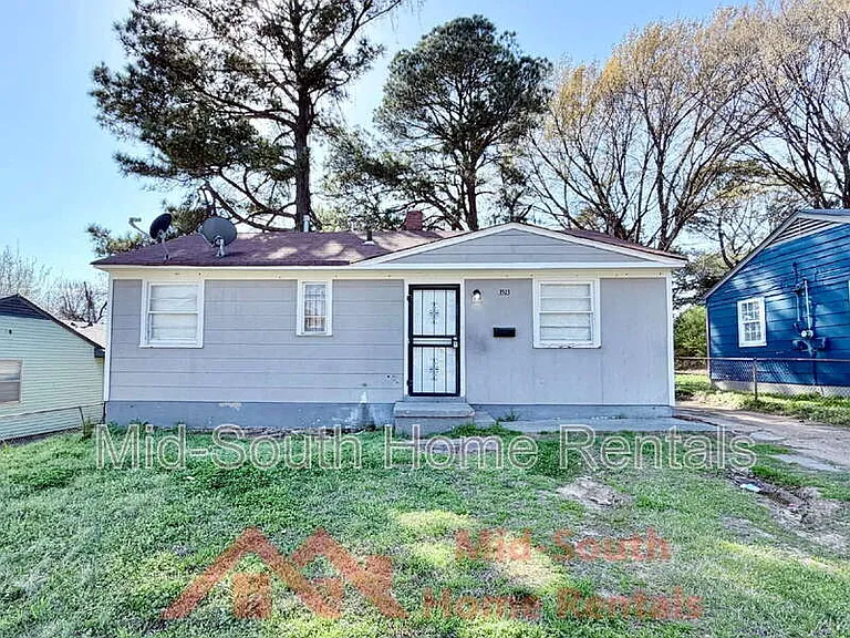 3513 Rochester Rd — Photo 2
