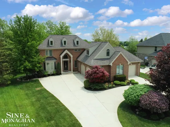 2253 Renee Dr, Saint Clair, MI 48079