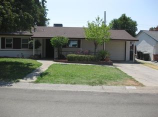 1121 Singingwood Rd, Sacramento, CA 95864