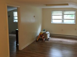 21 Fanton Rd, Danbury, CT 06811