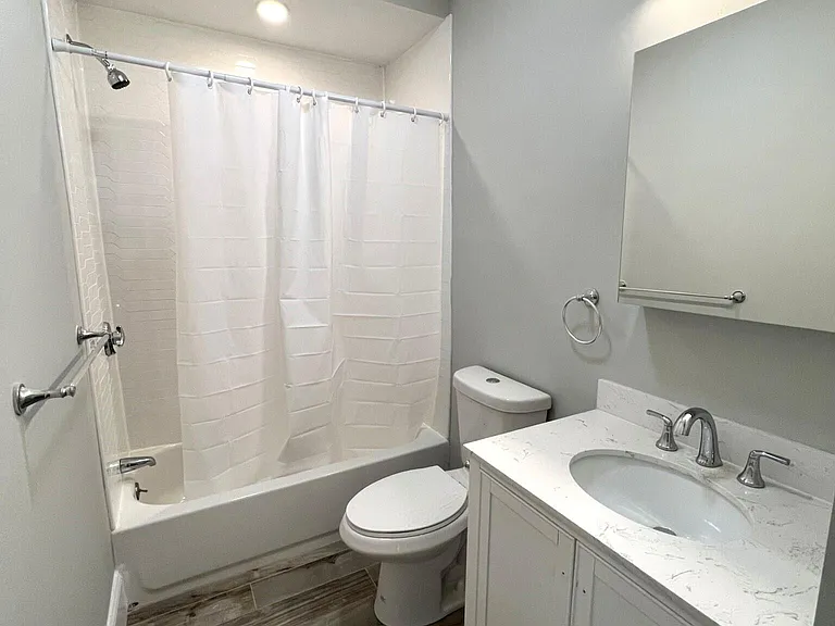 73 Pearl St #1 — Photo 9