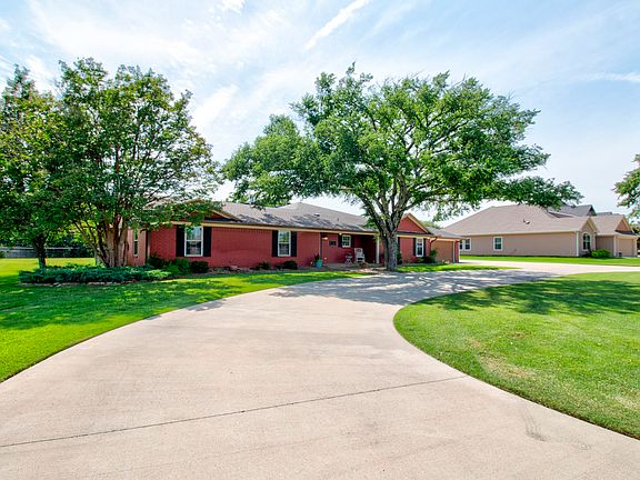 2nd image of 112 Sequoya Dr