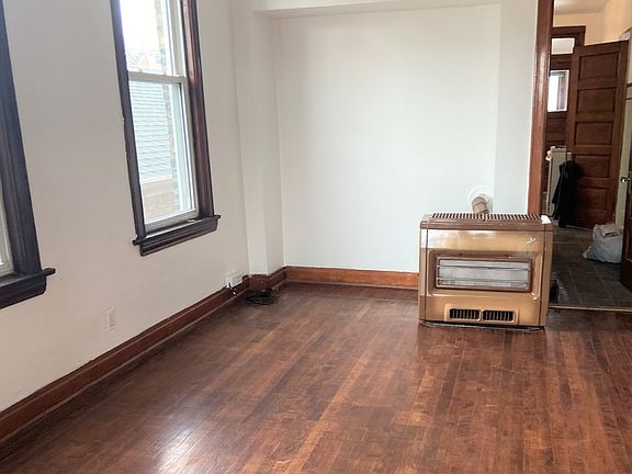 5th image of 3746 S Wolcott Ave