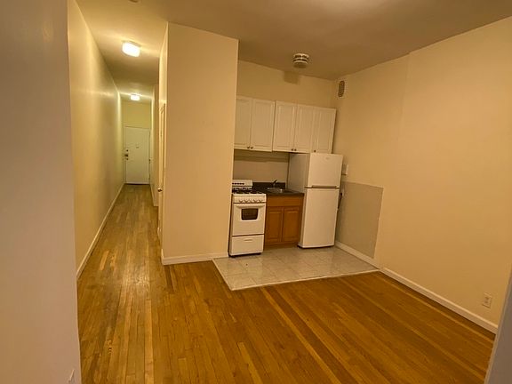 5th image of 450 W 58th St #2CA