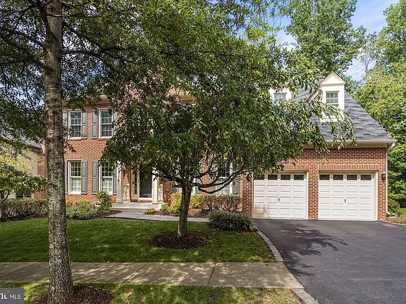 3rd image of 2916 Boyds Cove Dr