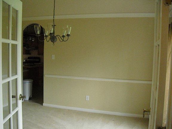 5th image of 1402 Chocolate Bayou Dr