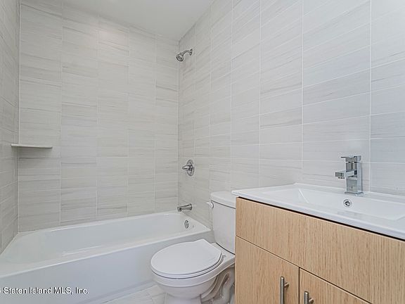 5th image of 339 Mallory Ave