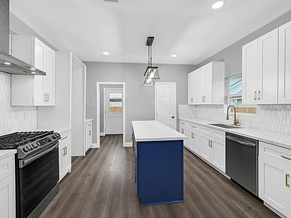 5th image of 5604 Sherman St