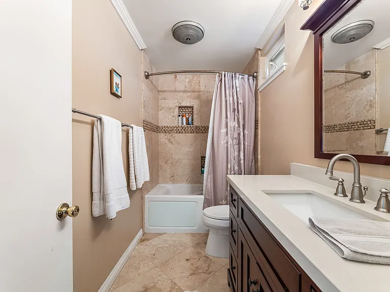 28130 Ambergate Dr — Photo 35