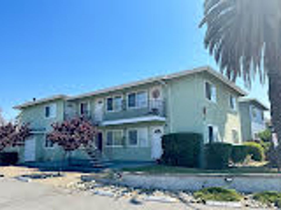 1st image of 268 Pamela Ave APT 2