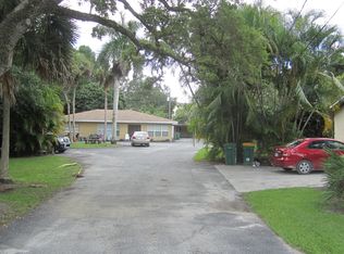 1480 Bembury Dr, Naples, FL 34102