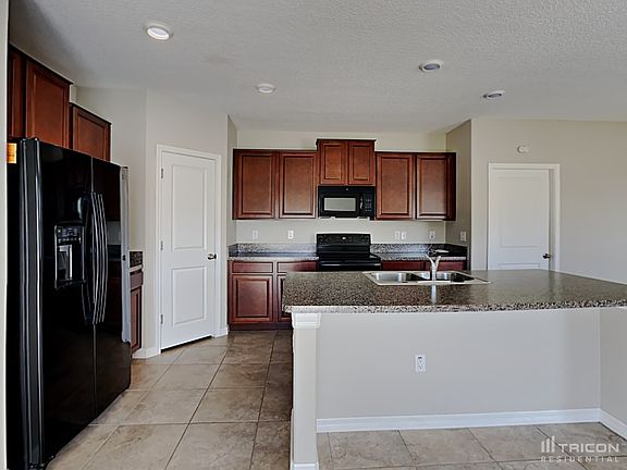 5th image of 12723 Hampton Hill Dr