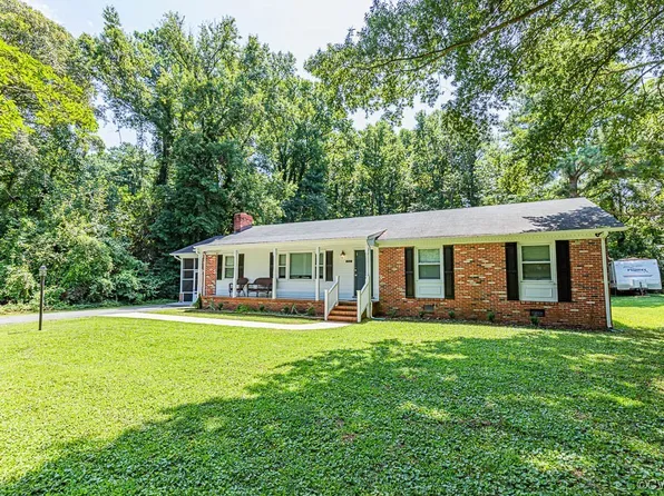 202 Bruce Rd, Tappahannock, VA 22560