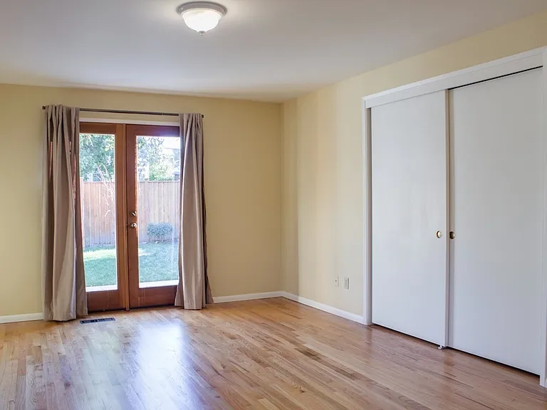 2344 McGilvra Blvd E — Photo 7