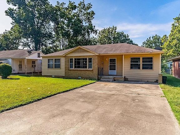 3rd image of 5118 Lynch Dr