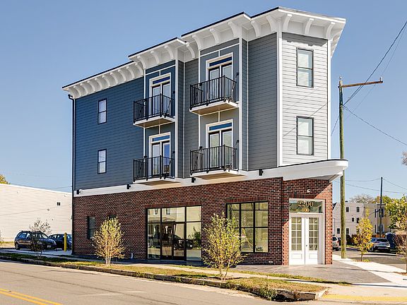 2nd image of 2200 Carrington St Unit 200
