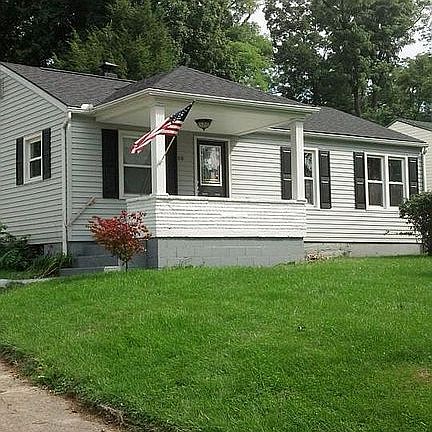 2nd image of 3200 Bernice Dr