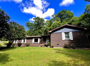 383 Paula Dr, Pineville, KY 40977