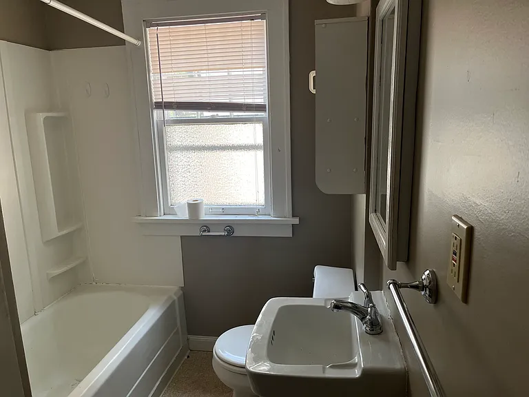 143 John St #2 — Photo 6