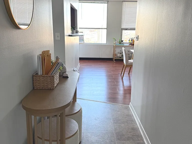 2626 N Lakeview Ave #1612 — Photo 2