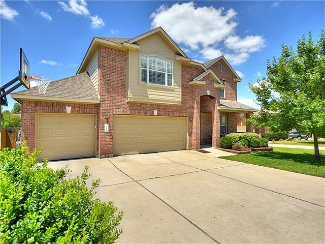 1st image of 221 Tulip Trail Bnd