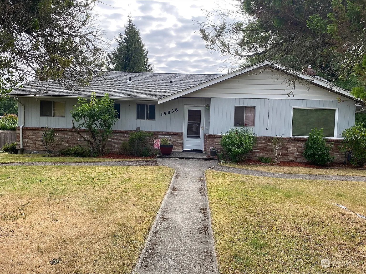 19838 47th Avenue NE photo 1