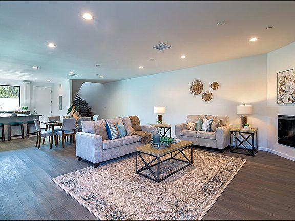 2nd image of 165 N Sierra Bonita Ave #6