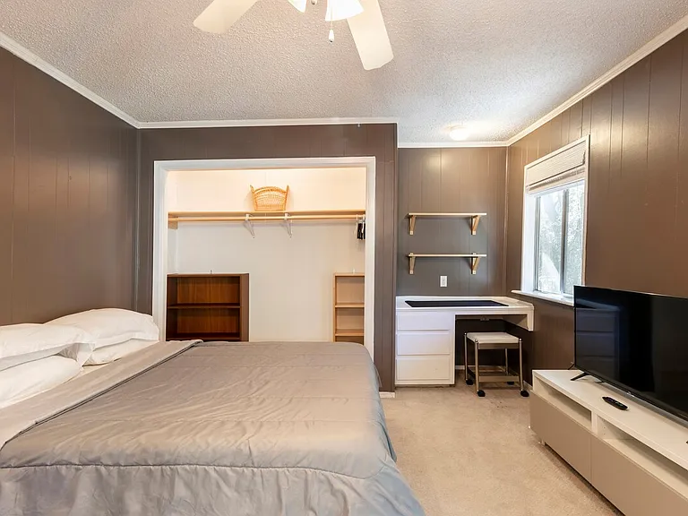 1711 Deerfield Dr — Photo 22