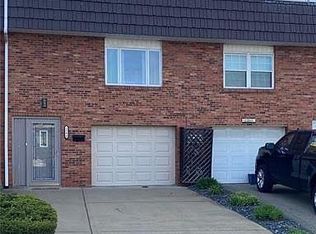 1204 Anna Ave, West Mifflin, PA 15122